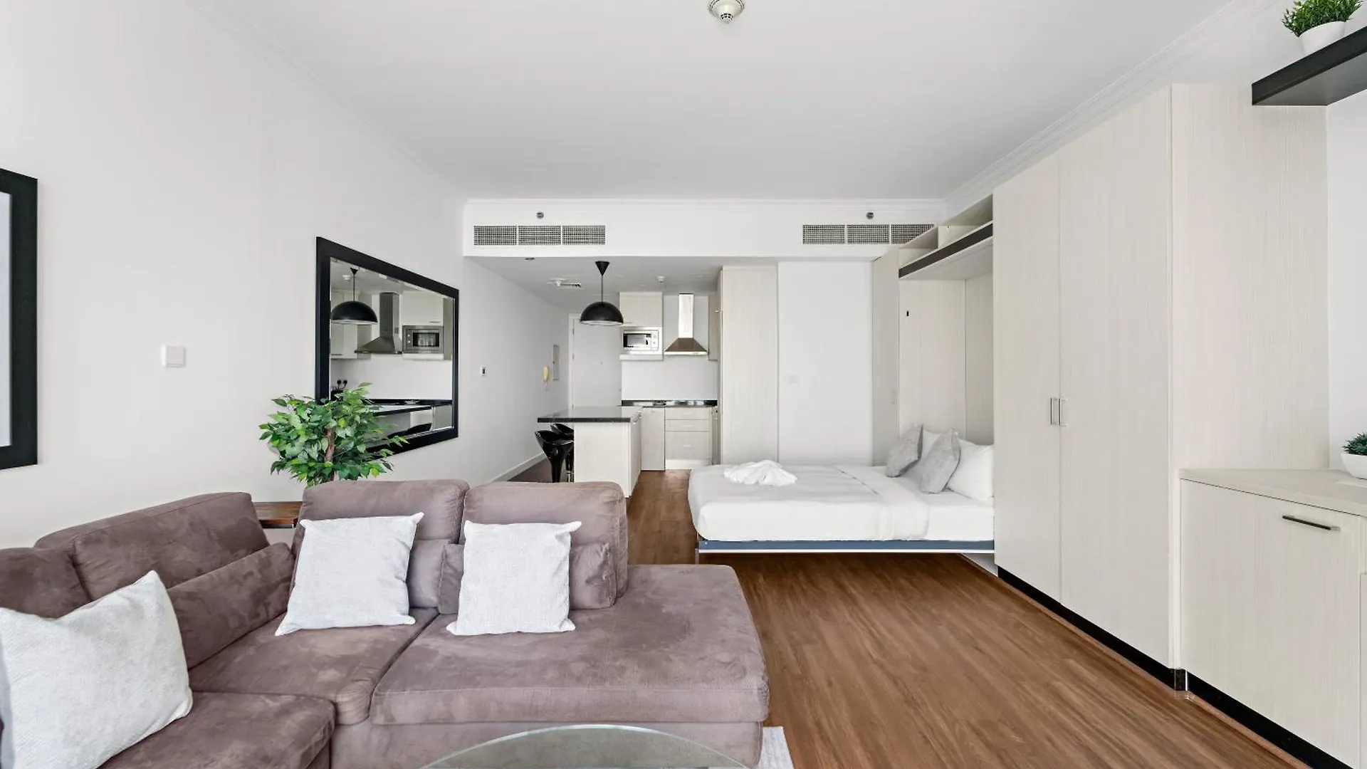 Cozy Studio Apartment In Saba 3 Dubai